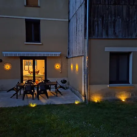 Maison Familiale Charme De L'ancien Et Confort Moderne Hébergement de vacances Moiremont